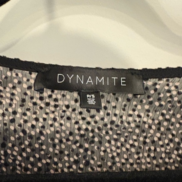 DYNAMITE SPECKLED RUFFLE DRESS - Picture 6 of 8